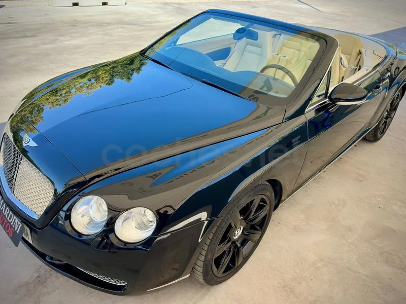 Bentley Continental GTC 6.0 W12 de 2007, foto 4 de 16