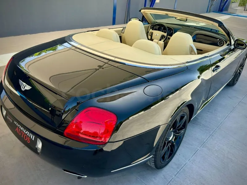 Bentley Continental GTC 6.0 W12 de 2007, foto 12 de 16