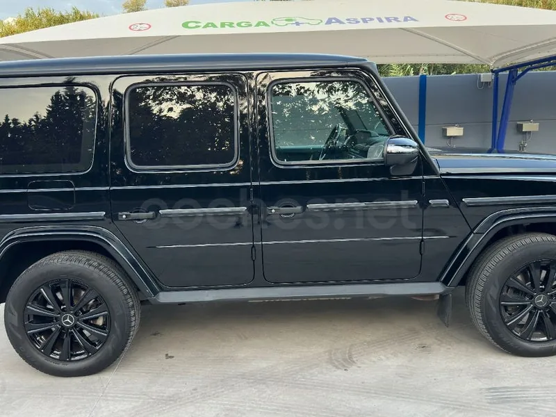Mercedes-Benz G 400 d de 2022, foto 8 de 16