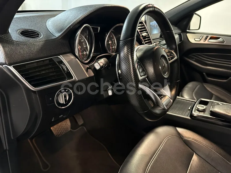 Mercedes-Benz GLE 350 d 4MATIC Coupé de 2015, foto 14 de 16