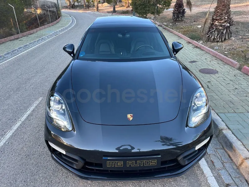 Porsche Panamera 4S E-Hybrid Sport Turismo de 2021, foto 2 de 16