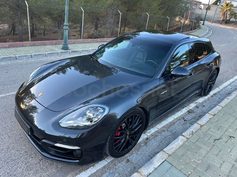 Porsche Panamera 4S E-Hybrid Sport Turismo de 2021, foto 4 de 16