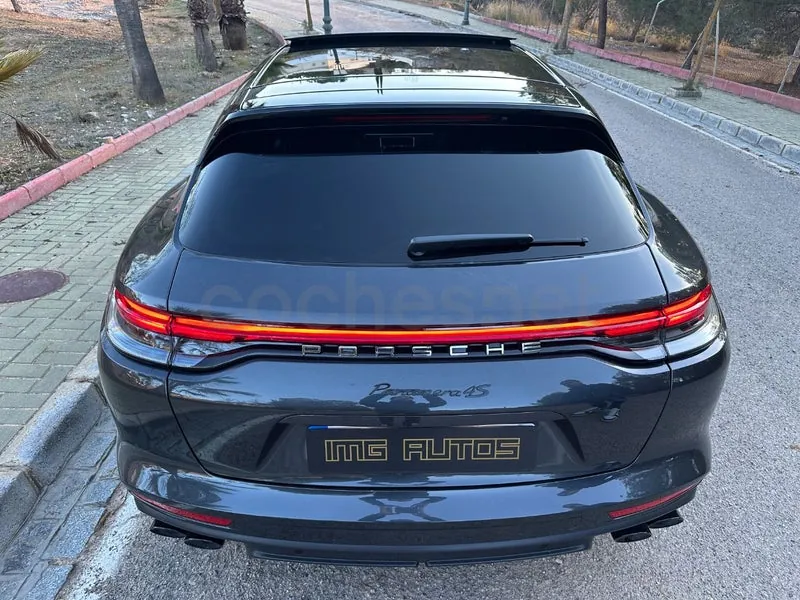 Porsche Panamera 4S E-Hybrid Sport Turismo de 2021, foto 9 de 16
