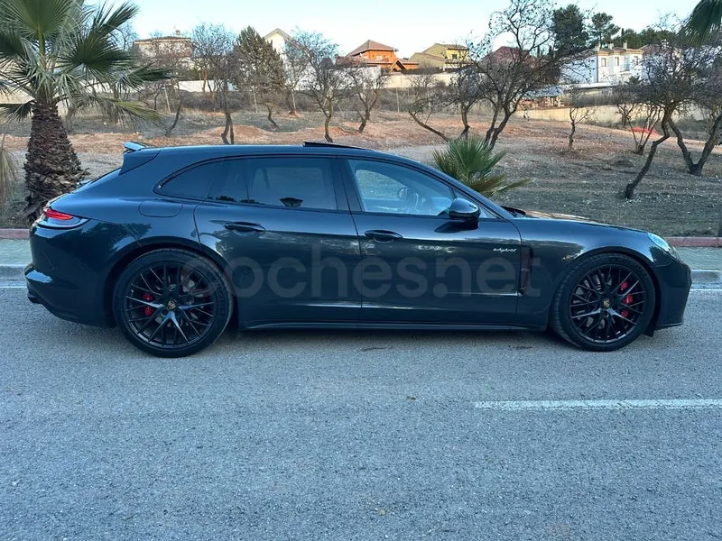 Porsche Panamera 4S E-Hybrid Sport Turismo de 2021, foto 16 de 16