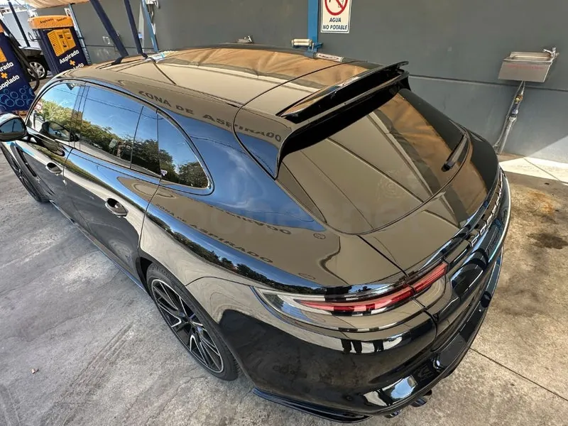 Porsche Panamera Turbo Sport Turismo de 2018, foto 6 de 16