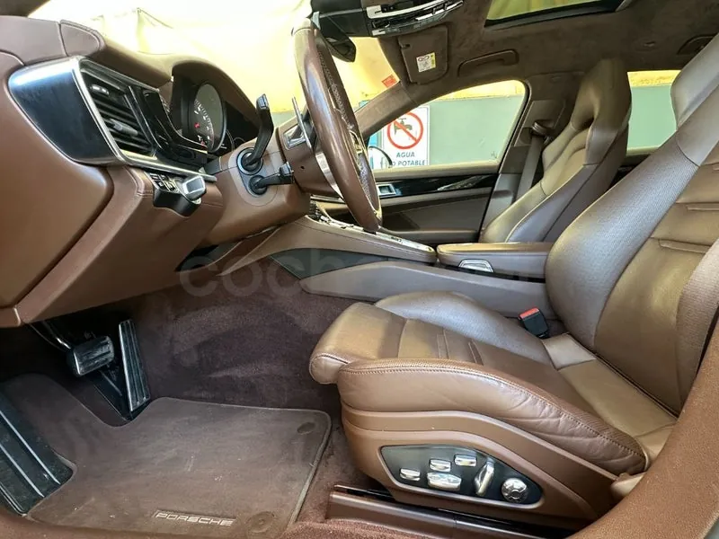Porsche Panamera Turbo Sport Turismo de 2018, foto 16 de 16